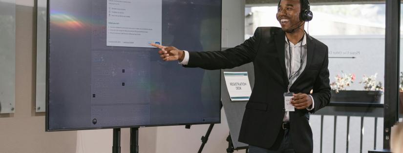 Louez une salle de formation pour un meeting créatif réussi