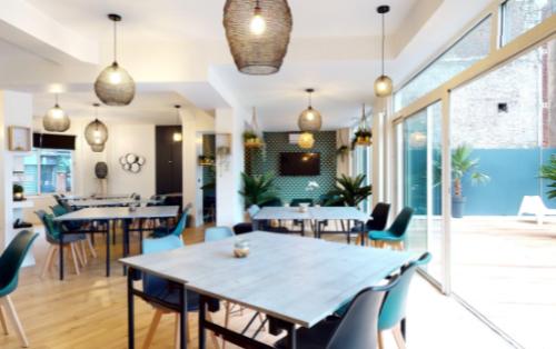 Organiser un hackathon réussi grâce à des espaces adaptés