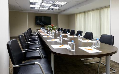 Nos meilleurs conseils pour aménager efficacement une salle de réunion