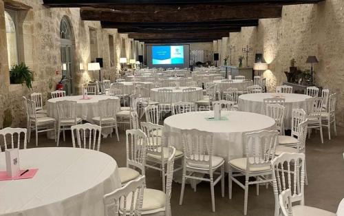 Top des meilleures salles de séminaire avec équipement audiovisuel clé en main