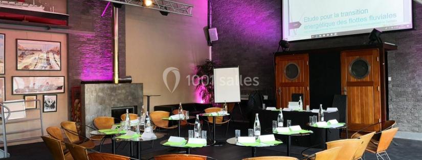 Choisir sa salle de séminaire à Paris : critères, équipements et guide de prix