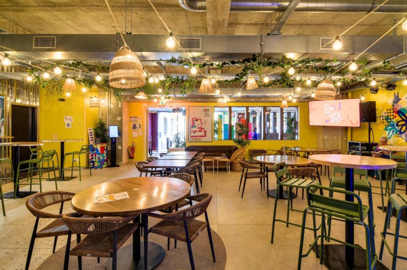 Foodcourt Cathedrale - Salle Jaune