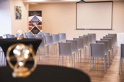 Location salle Grasse (Alpes-Maritimes) - Le Cube Récéptions #83