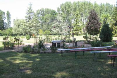 Location salle Saint-Genès-du-Retz (Puy-de-Dôme) - Des Roses et des Tours #24