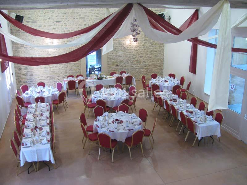 Location salle Saint-Genès-du-Retz (Puy-de-Dôme) - Des Roses et des Tours #11