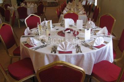 Location salle Saint-Genès-du-Retz (Puy-de-Dôme) - Des Roses et des Tours #24