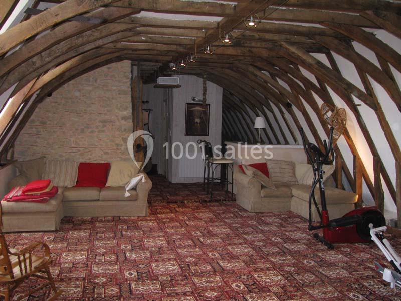 Location salle Saint-Genès-du-Retz (Puy-de-Dôme) - Des Roses et des Tours #22