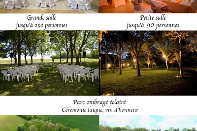 Salle avec des rangées de chaises en plastique beige face à une scène surélevée dans un espace lumineux.