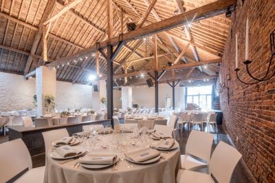 L'allée d'érables en automne