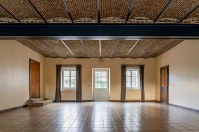 L'allée d'érables en automne