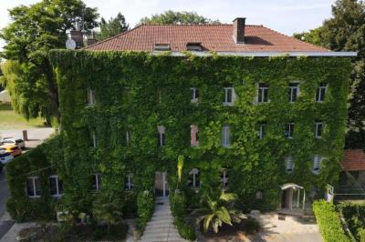 La Gentilhommière – Le Moulin d’Artres La Gentilhommière – Le Moulin d’Artres