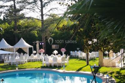 Domaine de la Mourachonne Domaine de la Mourachonne