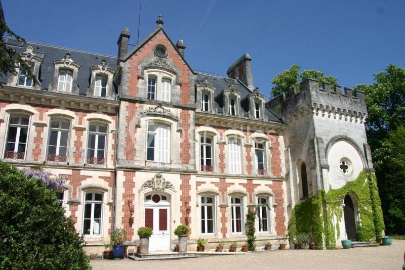 Location salle Saint-Yrieix-sur-Charente (Charente) - Château de la Pouyade #1