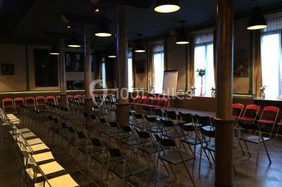 Les Salons Bench Le Marais