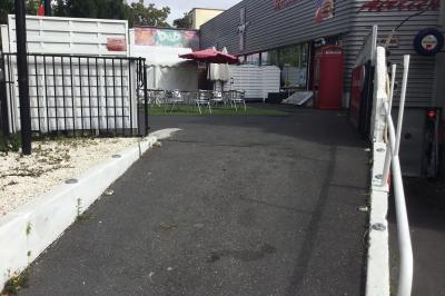 Carte montrant un itinéraire entre Nanterre et Neuilly-sur-Seine avec des routes principales et des points de repère.