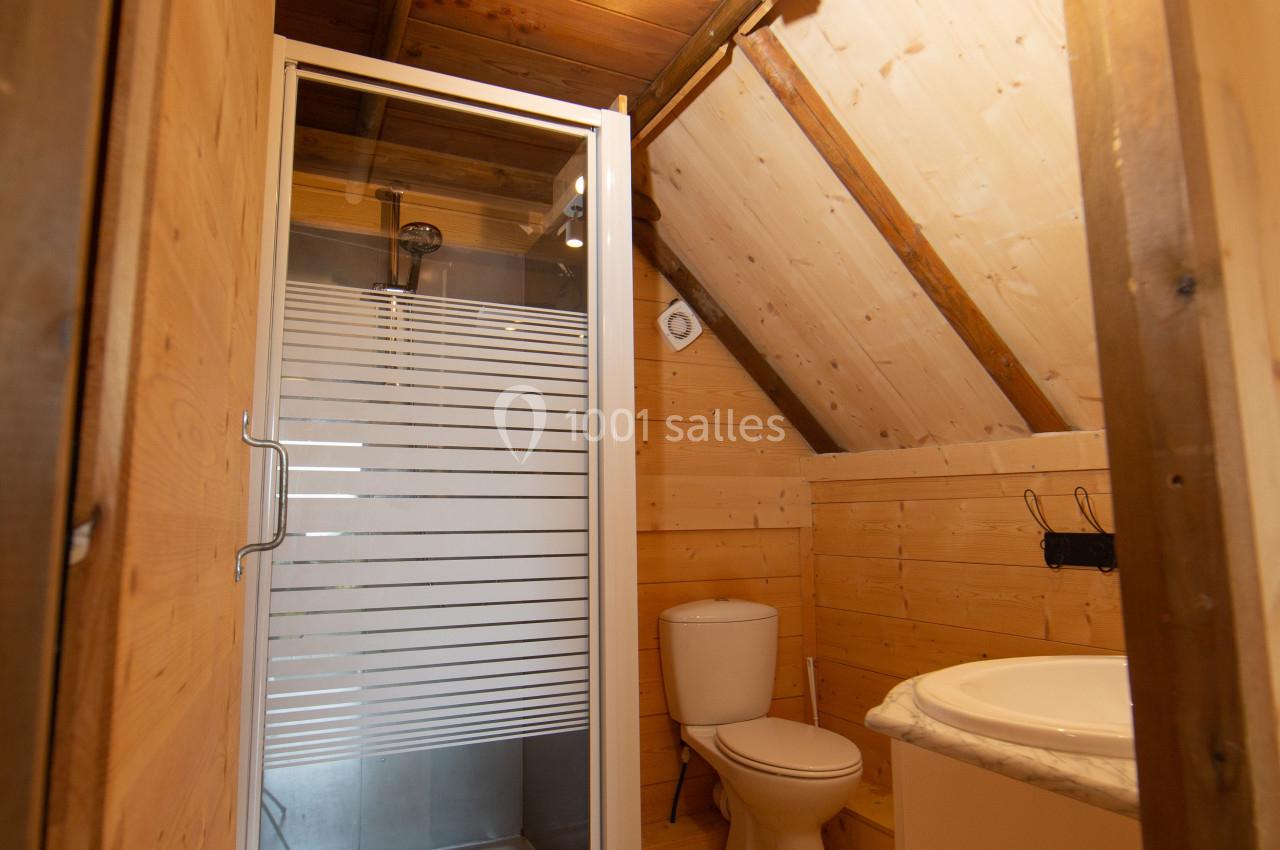 Salle de Bain Éco-lodge