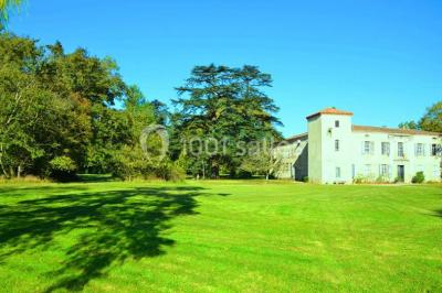 Château de la Rode Château de la Rode