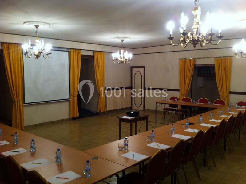 Location salle Massiac (Cantal) - Salon D'espinchal #16