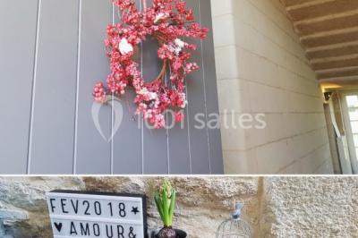 Miniature Location salle Orvault (Loire-Atlantique) - Château de la Garnison #6 Un traiteur prépare des plateaux de bouchées apéritives variées dans une cuisine professionnelle.