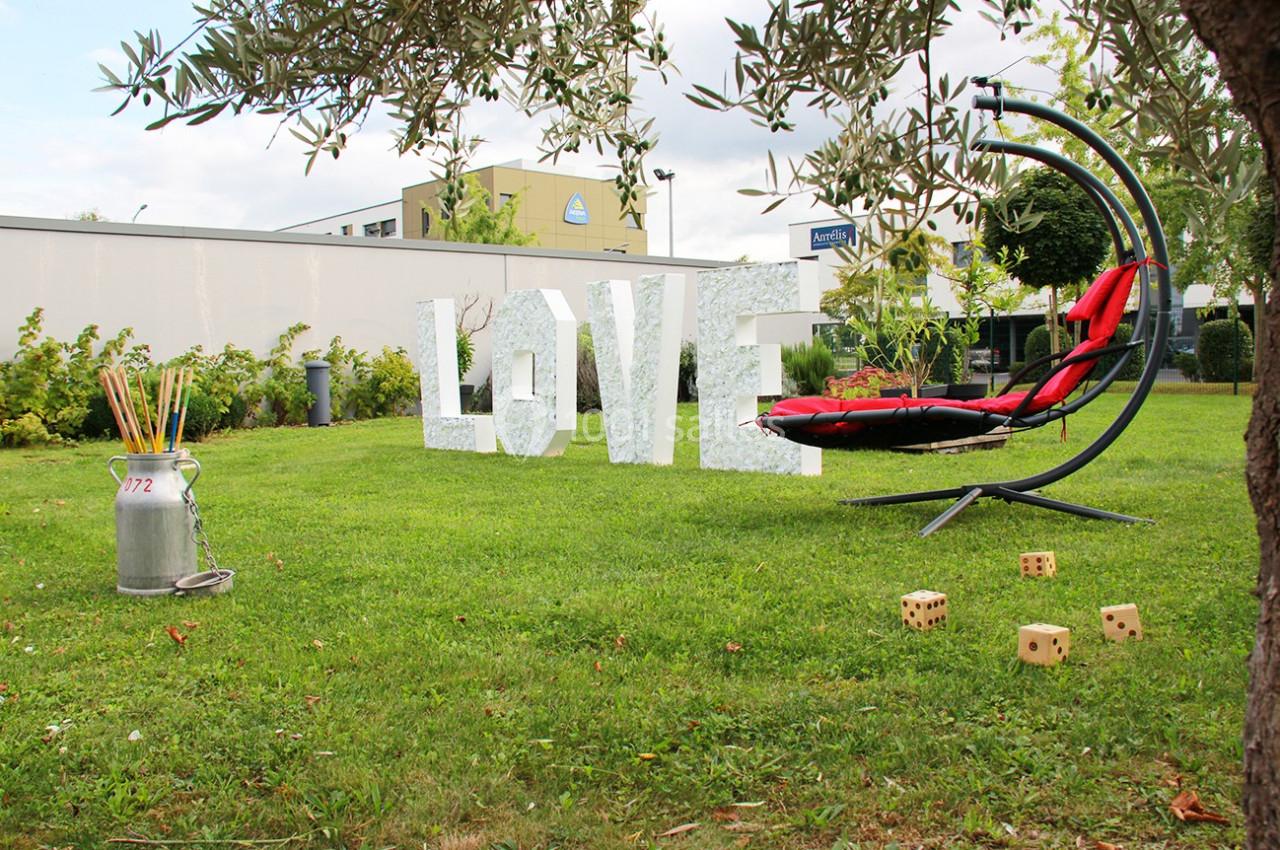 Terrasse extérieure et jardin - Reims Bezannes