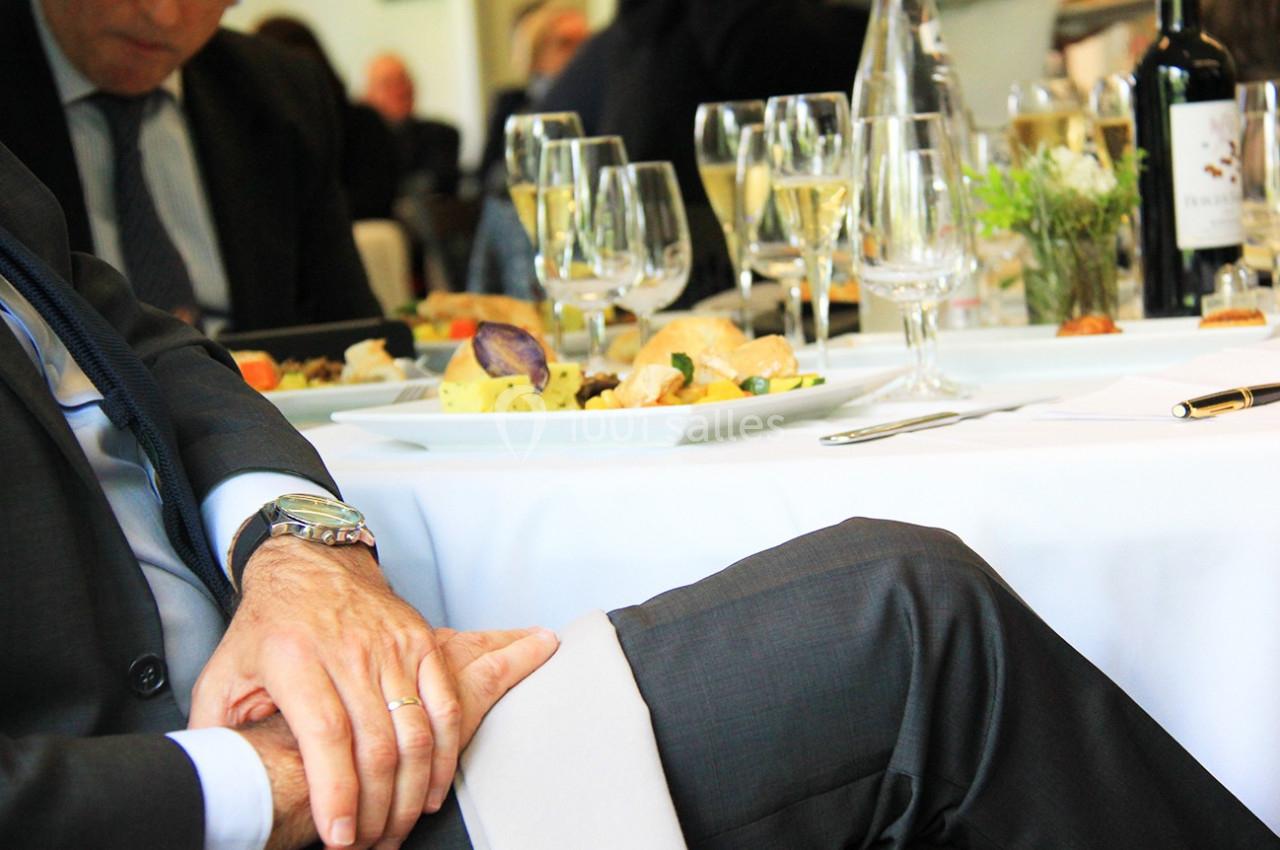 Repas traiteur - service à table - Reims Bezannes