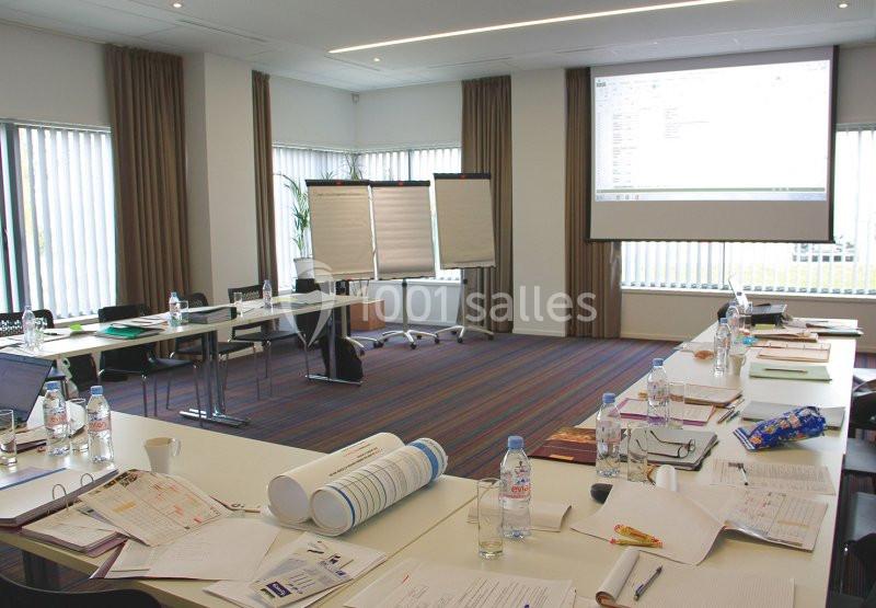 Salle Syra pour vos séminaires - Reims Bezannes