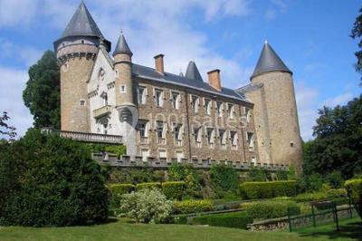 Château de Busset Château de Busset