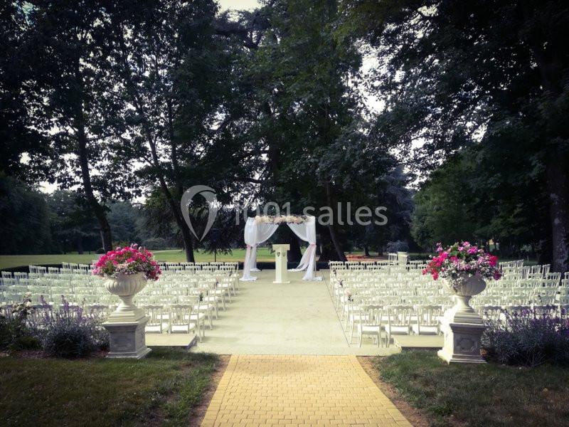 Location salle Saint-Pierre-des-Landes (Mayenne) - Château De Fontenaille #4