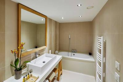 Miniature Location salle Maintenon (Eure-et-Loir) - Castel Maintenon Hôtel Restaurant & Spa #18 Location salle Maintenon (Eure-et-Loir) - Castel Maintenon Hôtel Restaurant & Spa #20