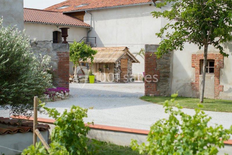 Location salle Mornand-en-Forez (Loire) - La Cour du Domaine #6