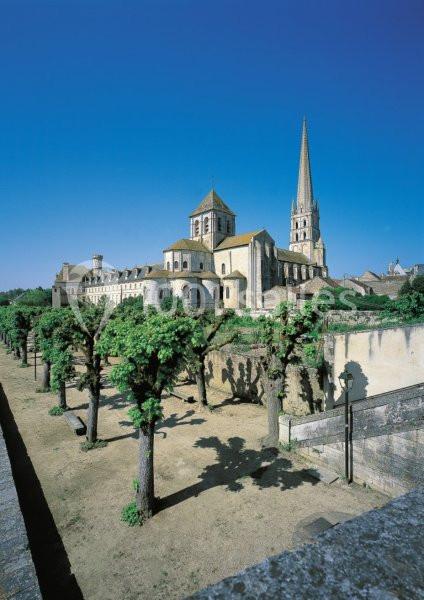 Location salle Saint-Savin (Vienne) - Abbaye De Saint Savin #1