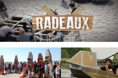 Table décorée pour un buffet avec des éléments naturels, des verrines, des fruits et des décorations en osier.