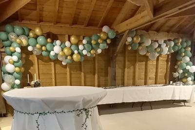 Véranda et jardin installés pour une cérémonie, La Croisée des Possibles