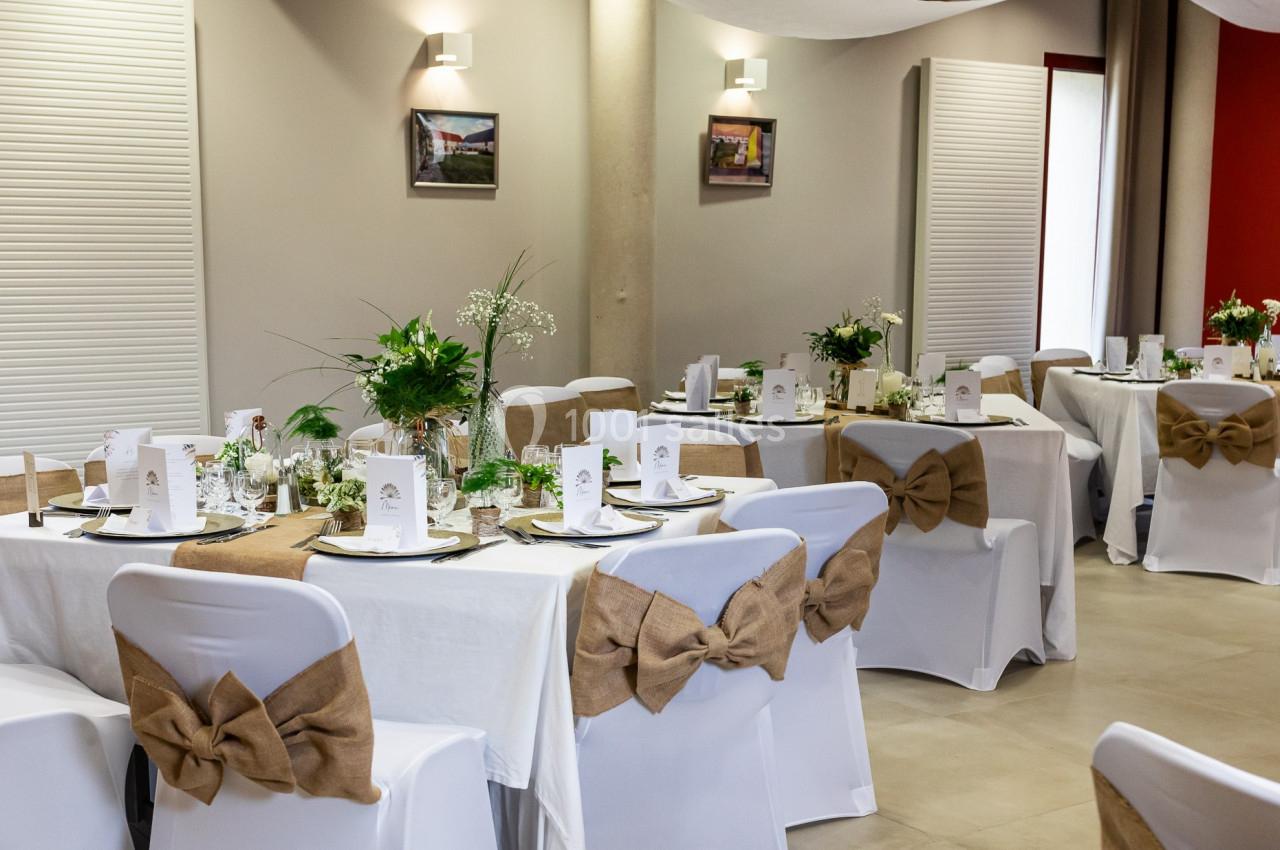 Mariage à La Croisée des Possibles avec prestataires conseillés salle installée