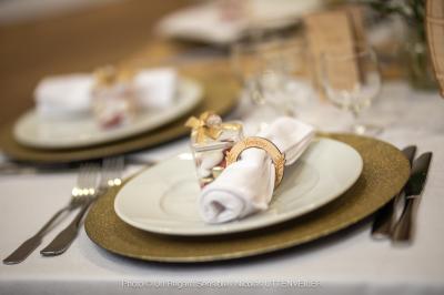 Véranda et jardin installés pour une cérémonie, La Croisée des Possibles