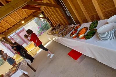 Buffet Produits locaux La Croisée des Possibles