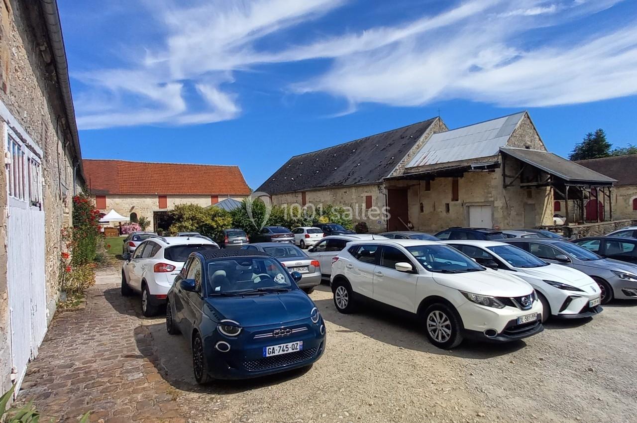 Parking annexe clos 18 places et plus pour vos réunions