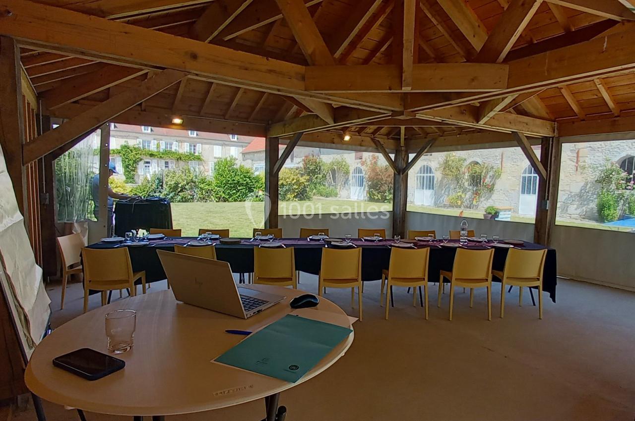 Repas véranda installée La Croisée des Possibles Oise