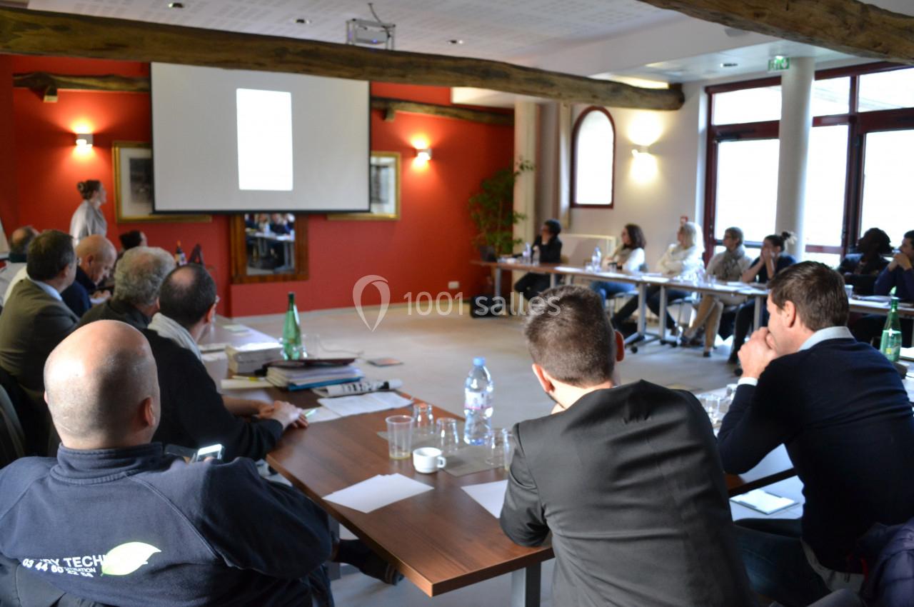 Salle en U en réunion La Croisée des Possibles Crépy-en-Valois Oise