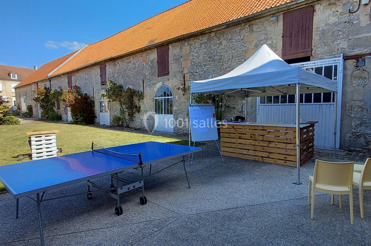 Terrasse Bar Barnum et ping-pong La Croisée des Possibles Oise