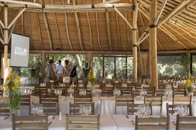 Le Lodge du Parc Animalier de La Barben Le Lodge du Parc Animalier de La Barben