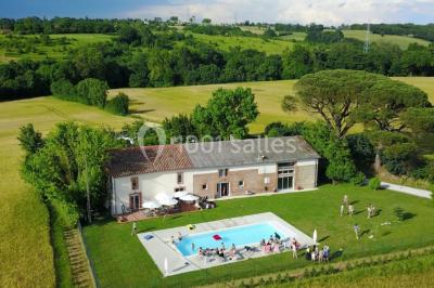 Les Ecuries de Ronsac Les Ecuries de Ronsac