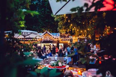 Le Fer à Cheval Le Fer à Cheval