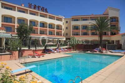 Qualy's Hôtel Mas des Arcades Qualy's Hôtel Mas des Arcades