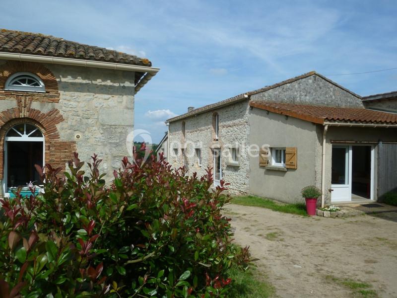 Location salle Saint-Martin-de-Coux (Charente-Maritime) - La Borderie #4