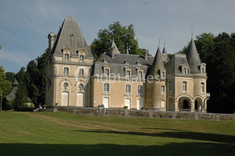 Location salle Vigeois (Corrèze) - Château Du Repaire #3