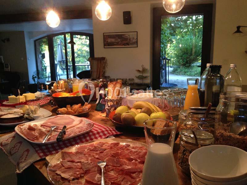 Location salle Bully (Rhône) - Lodges Lao #10