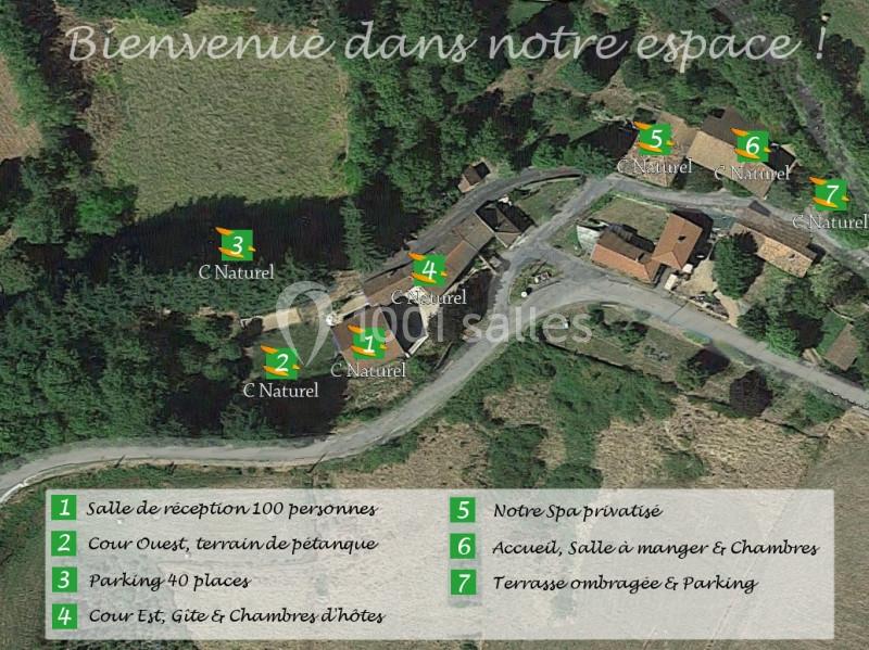 Vue aérienne d'un domaine rural avec bâtiments, parkings, terrasses et légendes numérotées indiquant les espaces disponibles.