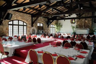 Location salle Issoire (Puy-de-Dôme) - Domaine De La Tour De Rochefort #6