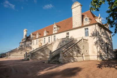 Ecuries Du Château De Chaumont-laguiche